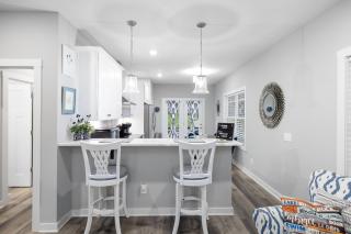 Cozy Lake Cottage W/ Kayaks, SUPs, Pool & Firepit - 4