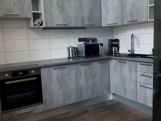 Spacious holiday home with barbecue - 6