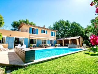 Ritzy Villa in Villars with Sauna & Private Pool - Villars - 0
