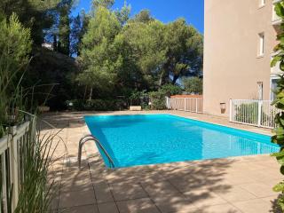 Appartement T2 climatisé 4 personnes piscine et parking privée - Sète - 8