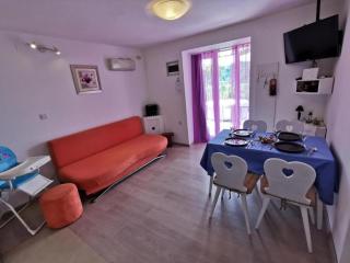 Holiday Home in Tuheljske with Hot Tub - 9