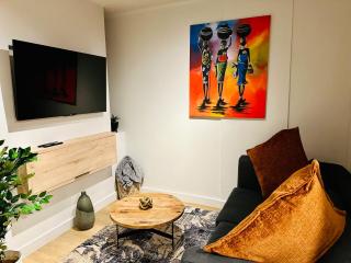 The Tokyo 708 - Book 4 & Get 5th Night FREE - Le Cap - 4