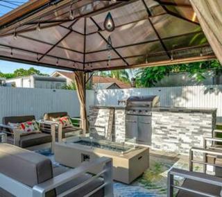 Family Fun & Backyard Oasis Hot Tub Games & BBQ - 2