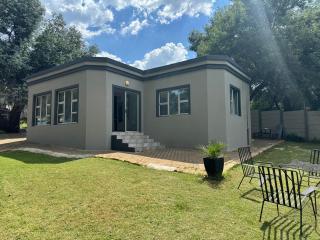 Pink Dot Guesthouse - Roodepoort - 2