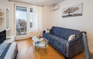 1 Bedroom Beautiful Apartment In Rijeka - Rijeka - 8