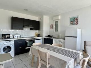 Confort à Cambo : T2 pour 2 pers., balcon-terrasse, cuisine équipée, parking, accès internet - FR-1-495-133 - Cambo-les-Bains - 5