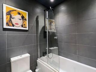 Poets Rest, free parking, EV socket fees apply walk to beach - Brighton & Hove - 5