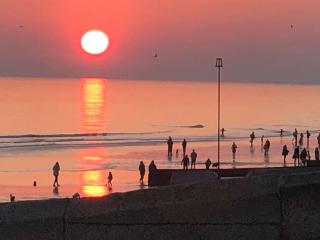 Poets Rest, free parking, EV socket fees apply walk to beach - Brighton & Hove - 7