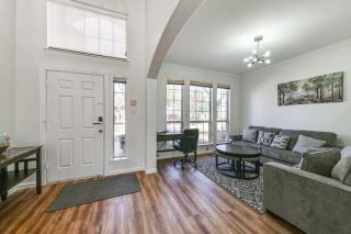 Spacious Frisco Family Home Fenced Yard and Office! - Frisco - 7