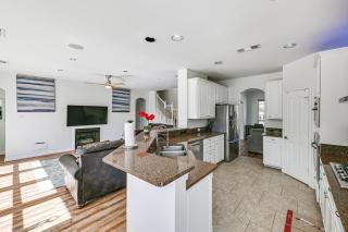 Spacious Frisco Family Home Fenced Yard and Office! - Frisco - 2