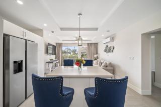 The Crescent at Coral Beach 101 condo - 4