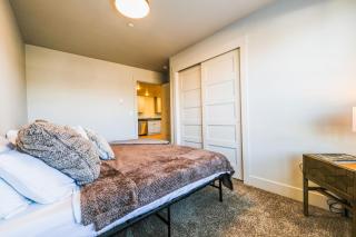 Skyview Lofts- B202 - 6