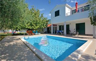 Pet Friendly Home In Plano - 2