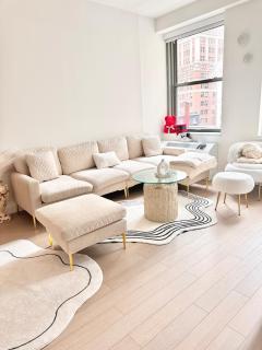 Exquisite Urban Oasis: Luxury 1 Bedroom Retreat in Downtown Manhattan - 0