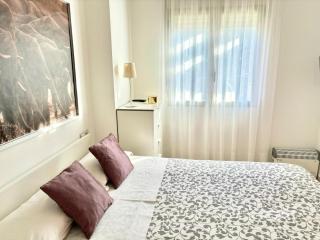 Hoteltype Penthouse 2 Beds, Parking, WIFI & pool Stunning Views - Dénia - 7