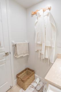Boutique Suite of Downtown Toronto - 3
