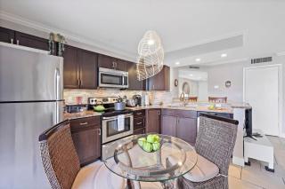 Olde Marco riverfront condo with pools and tennis - 3