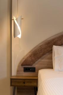 Cove Luxury Suites - 3