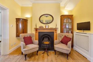 Windsor/Legoland/Ascot charming 3BR home in centre - 8