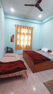 ARJUN PAYING GUEST HOUSE - 1