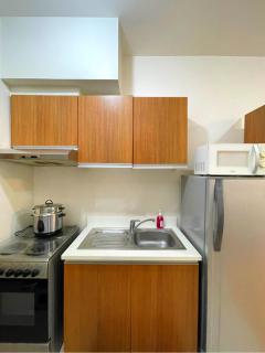 Modern and Cozy Condo in 8Adriatico near PGH, SLMEC and US Embassy - Manila - 8