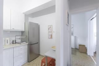 Sunny Central Luxury 50 sm with balcony view 4th floor - Atene - 8