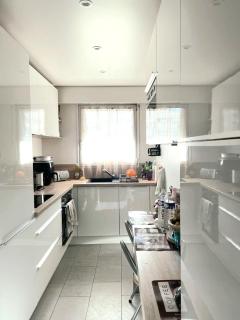 Appartement 3 pièces 70m² Courbevoie Paris La Défense avec Balcon - Courbevoie - 9