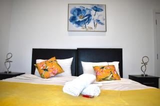 Luxury JQ 2 Bed Flat, Parking - 5