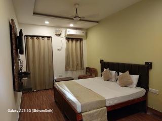 Hotel Gokul Grand - Varanasi - 0