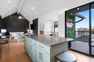 Music Row (Taylor's Version) Townhome - Nashville - 1