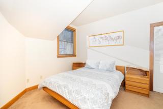 This Three Bedroom Condo Boasts Great Views of the Ski Area! - 3