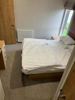 Beautiful Lodge With Decking In Hunstanton At Manor Park Ref 23195K - Hunstanton - 4