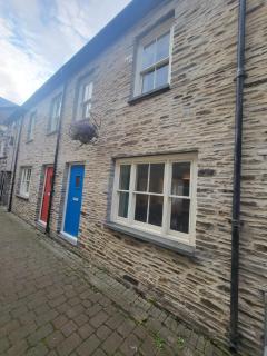 Stunning seaside town cottage - Cardigan - 8