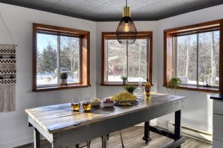 Spacious cottage in forest with spa - La Macaza - 1