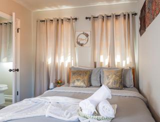 Timeless Decatur Getaway - 4