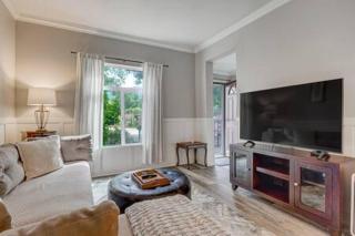 CentralAC*Smart TVs*FirePit*BBQ*King*FullKitchen - 4