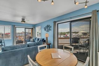 Seas The Day with Fantastic Marina Views - Carolina Beach - 0