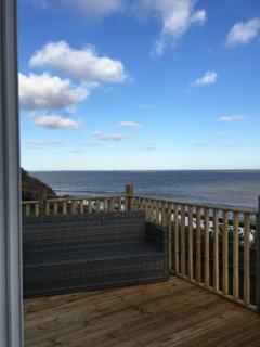 6 Berth Caravan With Stunning Sea Views And Decking To Relax On, Ref 32048Az - Lowestoft - 9