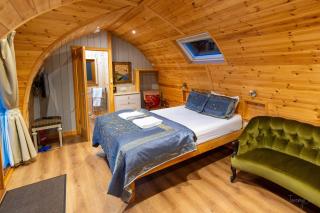 Missin' Link Glamping - West Hoathley - 0