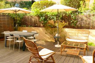 Spacious cocoon with nice garden close to the sea - Sanary-sur-Mer - 0