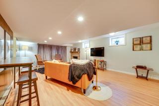 Pittsburgh Couples Retreat about 2 Mi to Downtown! - 4