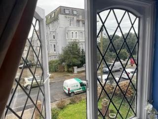 Livadia House at St Leonards on Sea - 7