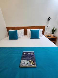 CASA GALAPAGOS by Hostal Fragata - 2