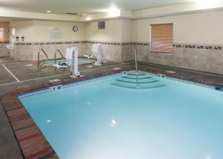 Hampton Inn & Suites Davenport - Davenport - 8