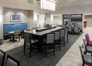 Hampton Inn & Suites Davenport - Davenport - 5