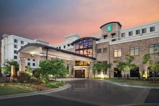 Embassy Suites by Hilton Fayetteville Fort Bragg - Fayetteville - 0