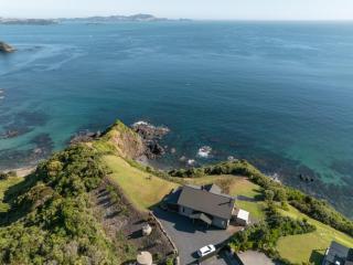 Ocean Cliff - Russell - 9