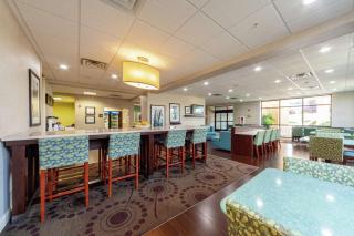 Hampton Inn Front Royal - Front Royal - 2