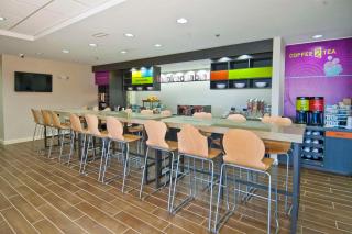 Home2 Suites by Hilton Ridgeland - 1