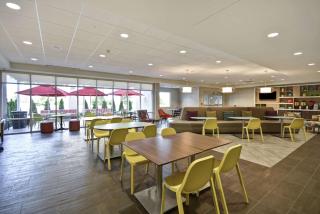 Home2 Suites by Hilton Queensbury Lake George - 4